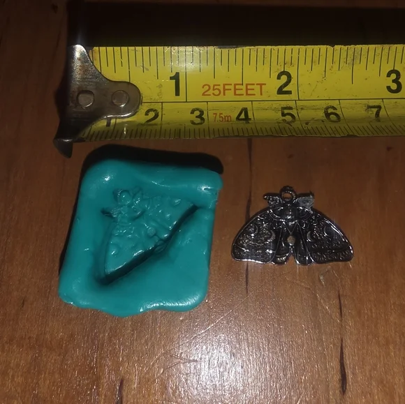 Small Obsidian Moth Charm Mold (mould) with triple moon Goddess - Picture 3 of 3